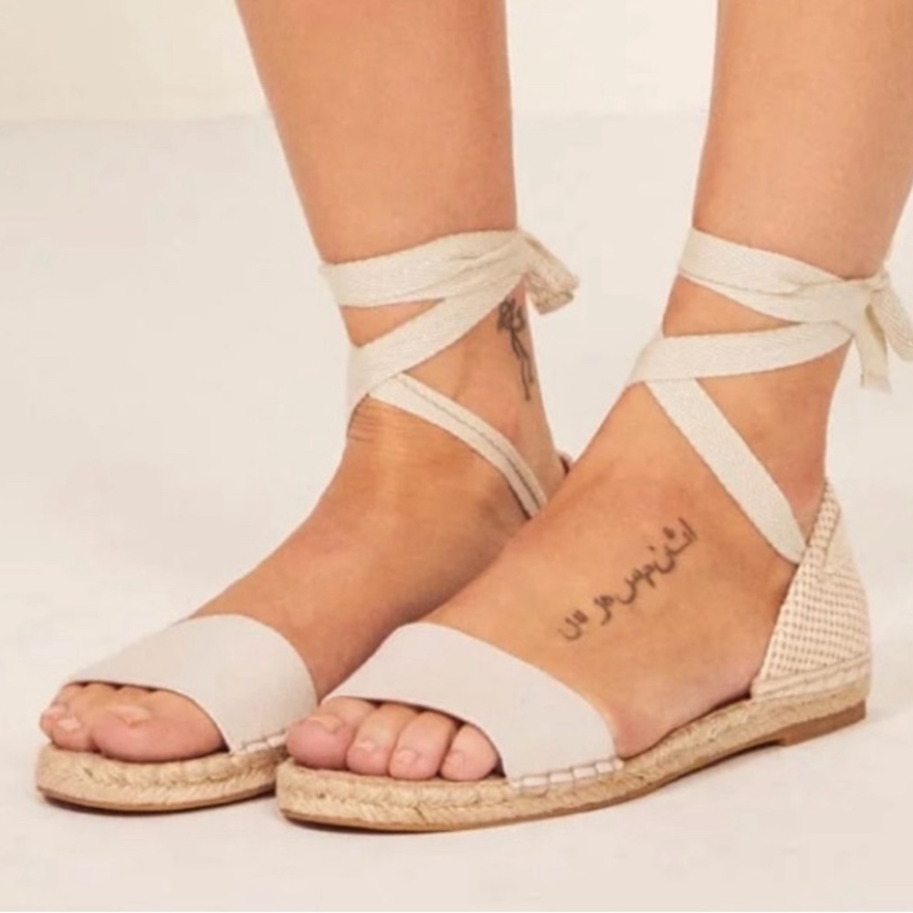 Reformation nwot Elegant Old Money White Cream Espadrille Strappy Sandals